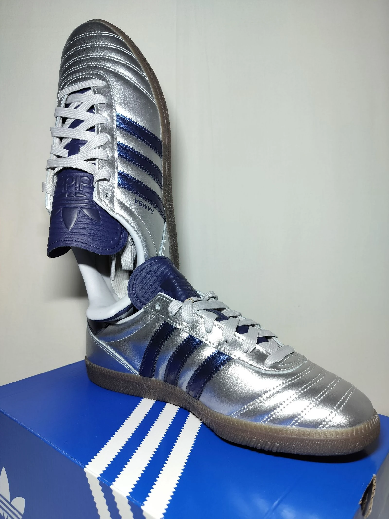 Adidas Samba New 42 Sneakers Original Unisexe Femmes Hommes Tendance Tenue Vintage Premium Rétro Y2K – photo 14